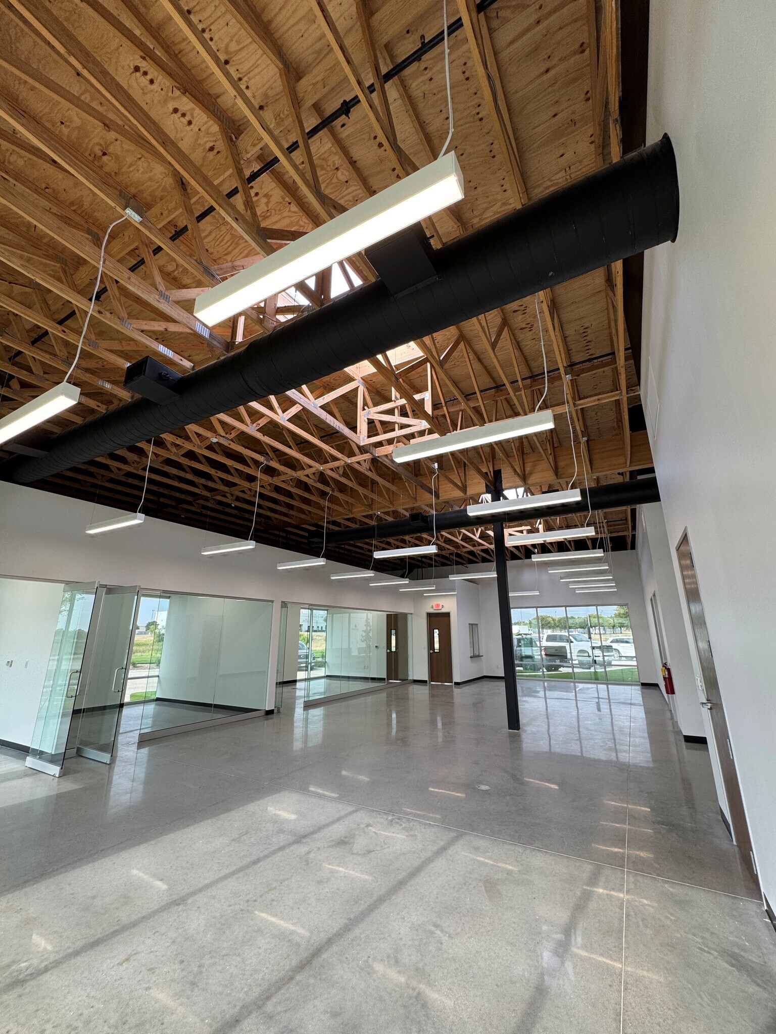 601 Meacham Blvd, Fort Worth, TX for lease Interior Photo- Image 1 of 10