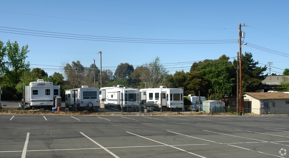 381 Arthur Rd, Martinez, CA for sale - Building Photo - Image 3 of 4