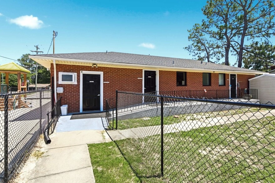 3230 Legion Rd, Hope Mills, NC à vendre - Photo du bâtiment - Image 3 de 20