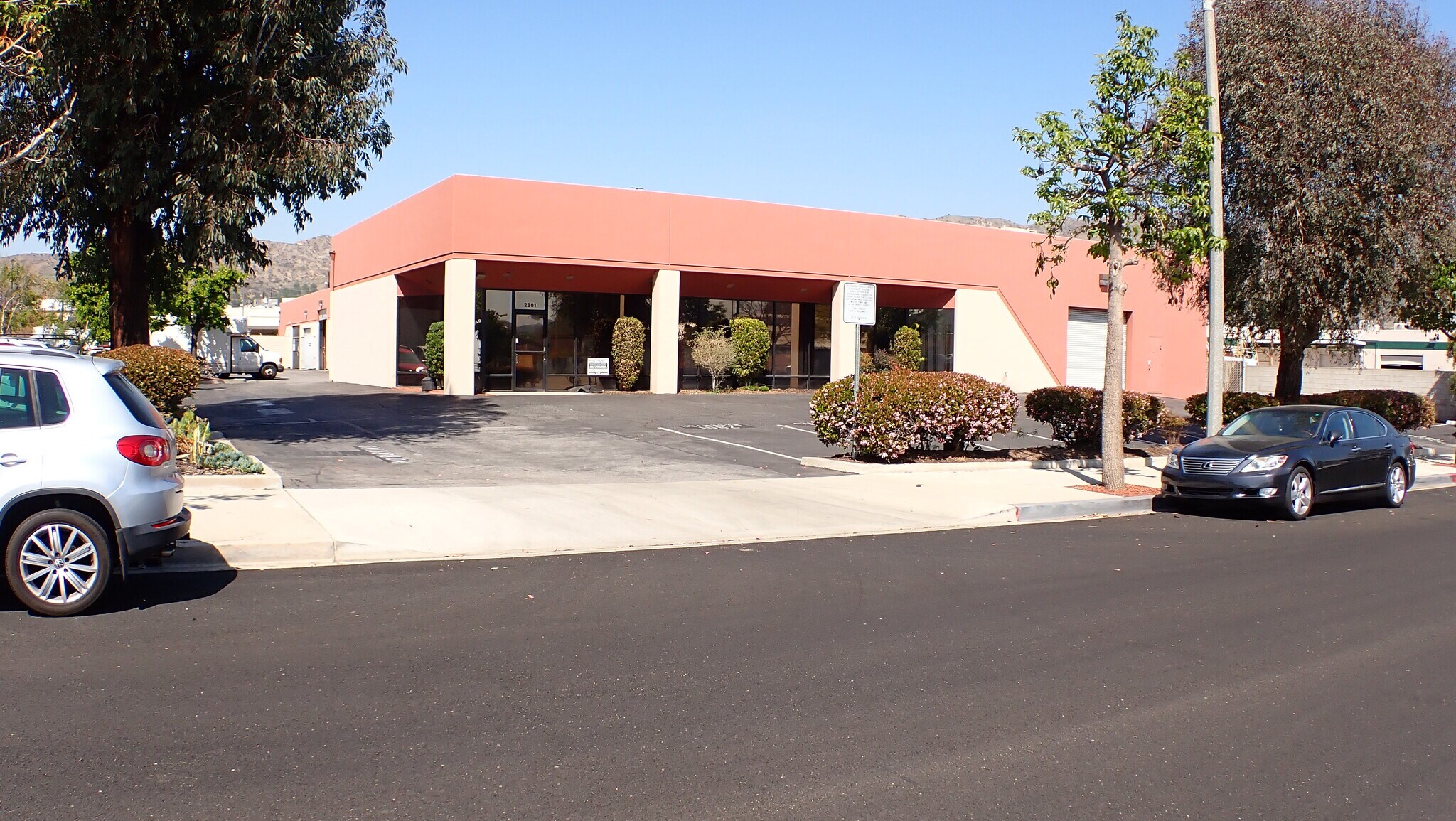 2801-2807 Burton Ave, Burbank, CA à louer Photo du bâtiment- Image 1 de 8