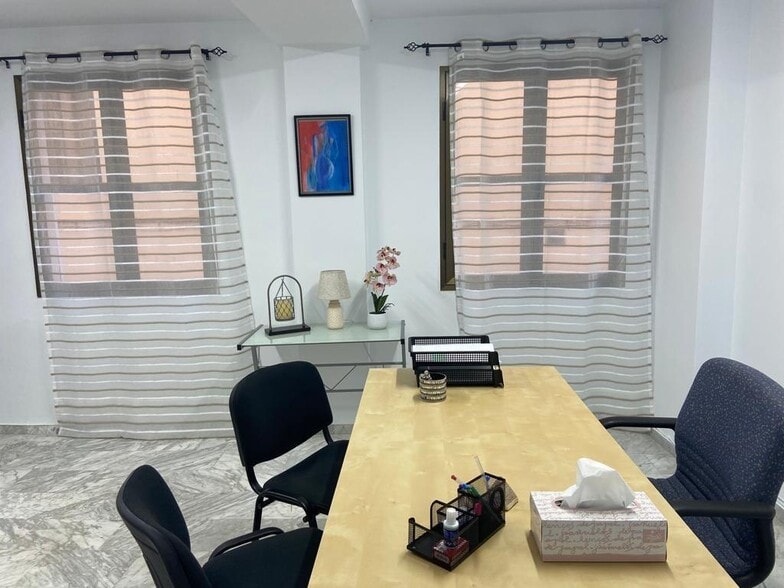 Office in Cáceres, Cáceres for lease - Building Photo - Image 1 of 6