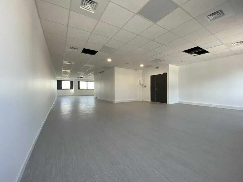 Bureau dans Dardilly à louer - Photo intérieure - Image 3 de 100