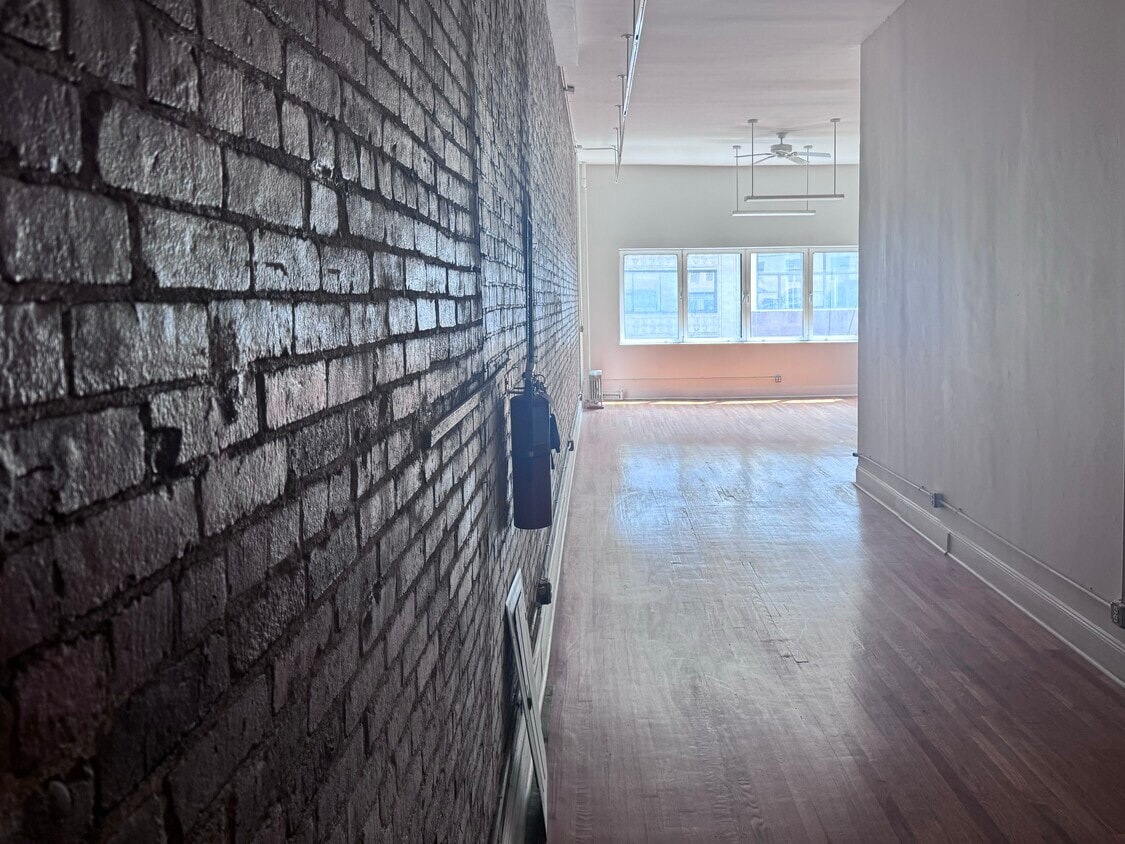 254 Fifth Ave, New York, NY for lease Interior Photo- Image 1 of 5