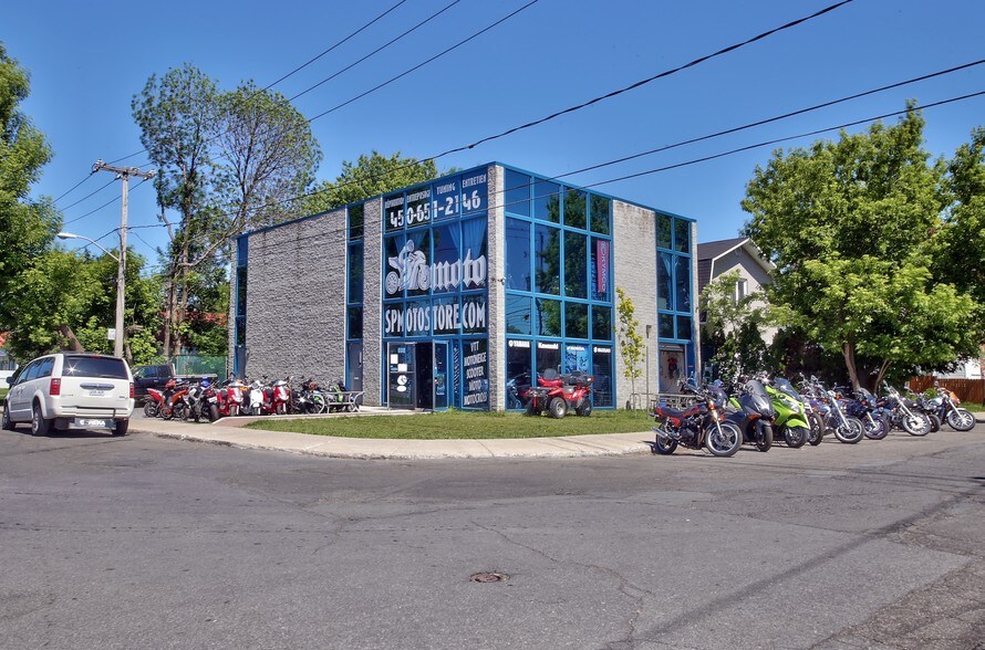 969 Rue Verchères, Longueuil, QC for sale - Primary Photo - Image 1 of 1
