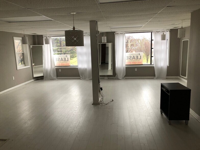 7817 Eastern Ave, Silver Spring, MD à louer - Photo intérieure - Image 3 de 8