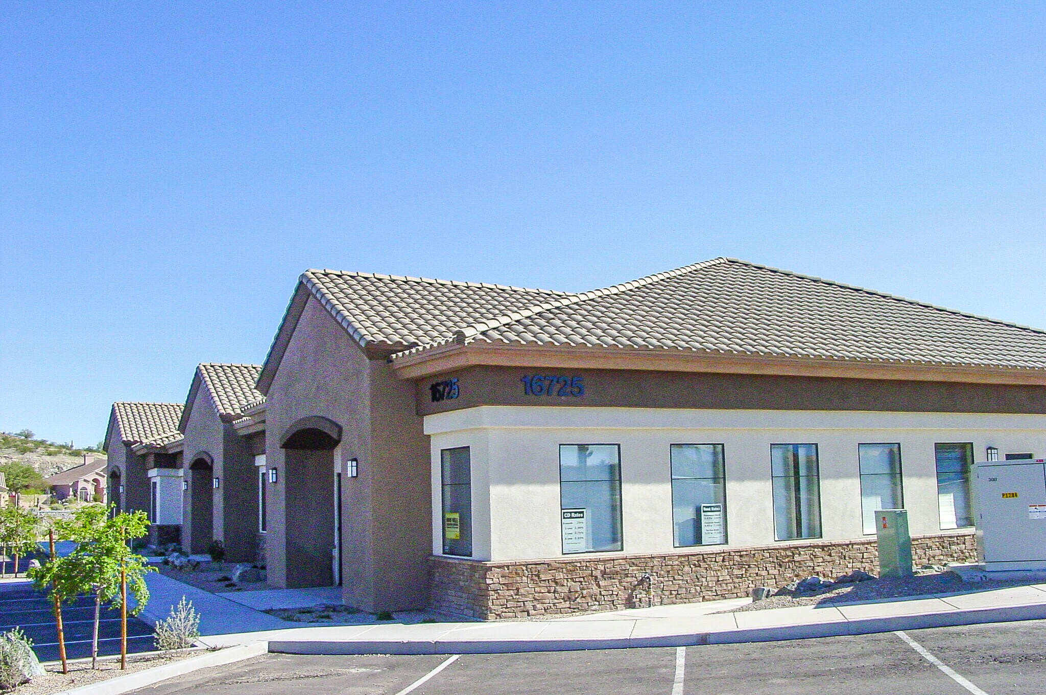 16725 S Desert Foothills Pky, Phoenix, AZ à vendre Photo du bâtiment- Image 1 de 6