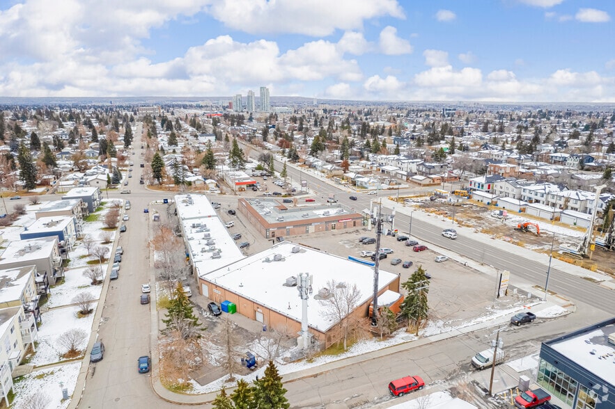 3803 26 Av SW, Calgary, AB for lease - Aerial - Image 3 of 5