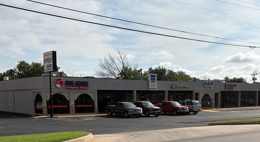 4605-4621 SE 29th St, Del City, OK à louer - Photo du bâtiment - Image 3 de 3