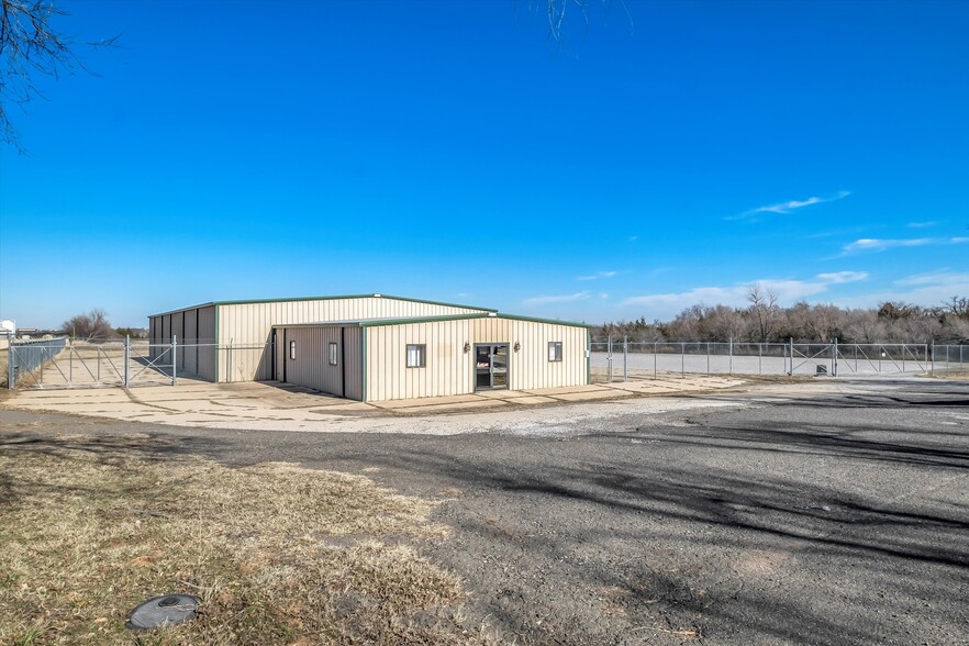 502 E Triplett Rd, Guthrie, OK à vendre - Photo du bâtiment - Image 1 de 1