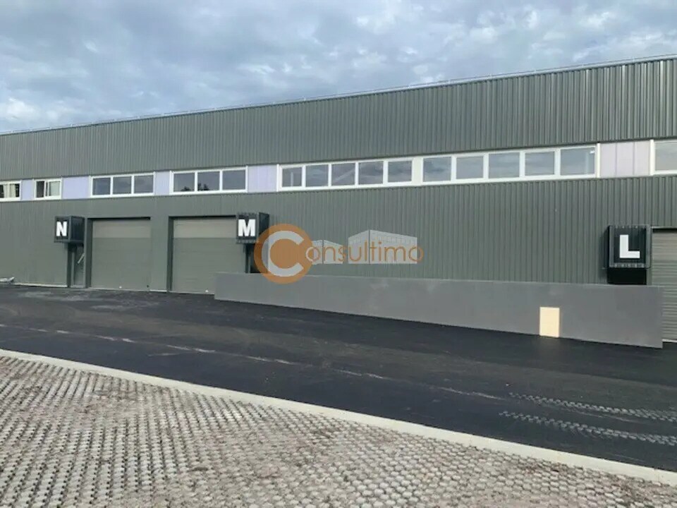 Flex in Beychac-et-Caillau for lease Building Photo- Image 1 of 2