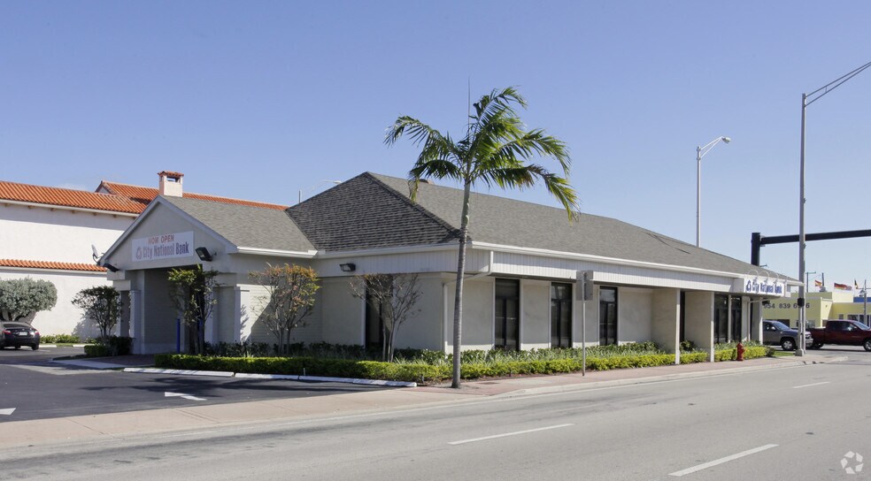 10 N Federal Hwy, Pompano Beach, FL à louer - Photo principale - Image 1 de 20
