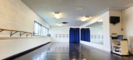 1540-1552 Chatelain Ave, Ottawa, ON à louer Photo intérieure- Image 1 de 4