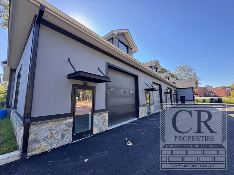 33 Middlebush Rd, Wappingers Falls, NY à vendre - Photo du bâtiment - Image 3 de 7