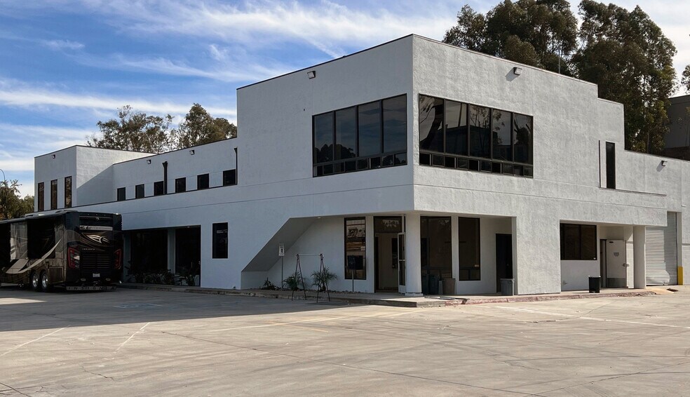 9770 Candida St, San Diego, CA à louer - Photo du bâtiment - Image 1 de 11