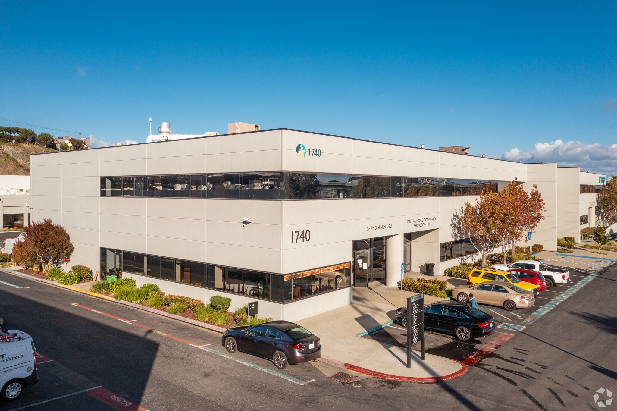 1740 Cesar Chavez St, San Francisco, CA for lease Primary Photo- Image 1 of 3