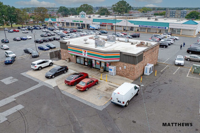 More details for 2900 S 70th St, Philadelphia, PA - Retail for Sale