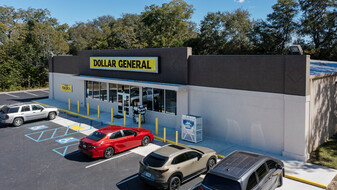 Dollar General - Parc de stationnement couvert