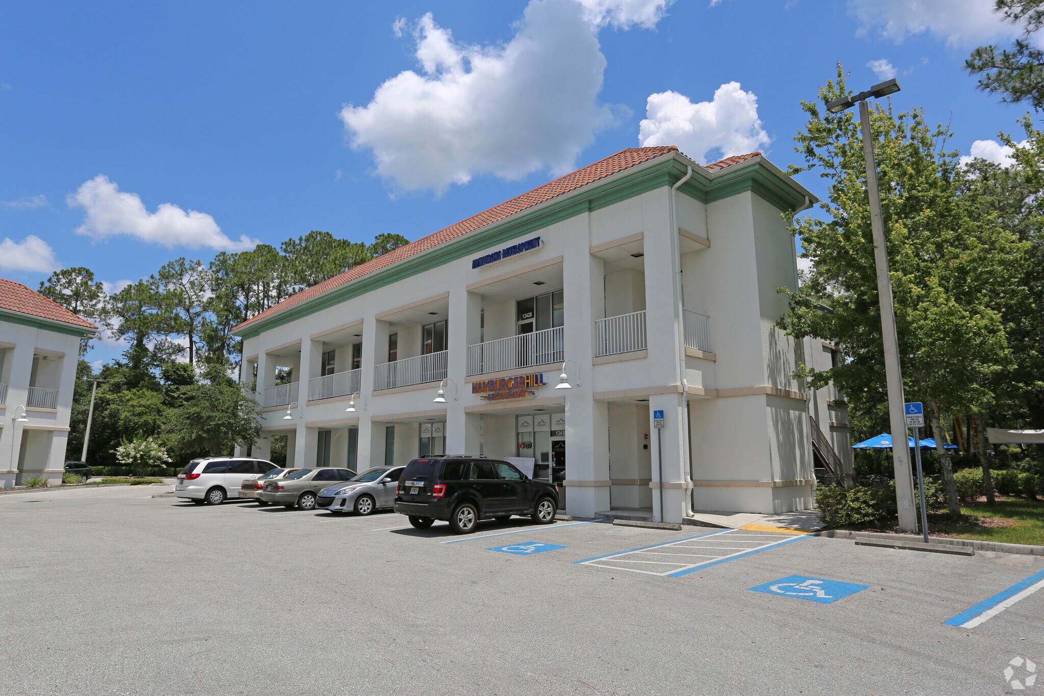 13302-13428 Telecom Dr, Tampa, FL à louer Photo du bâtiment- Image 1 de 5