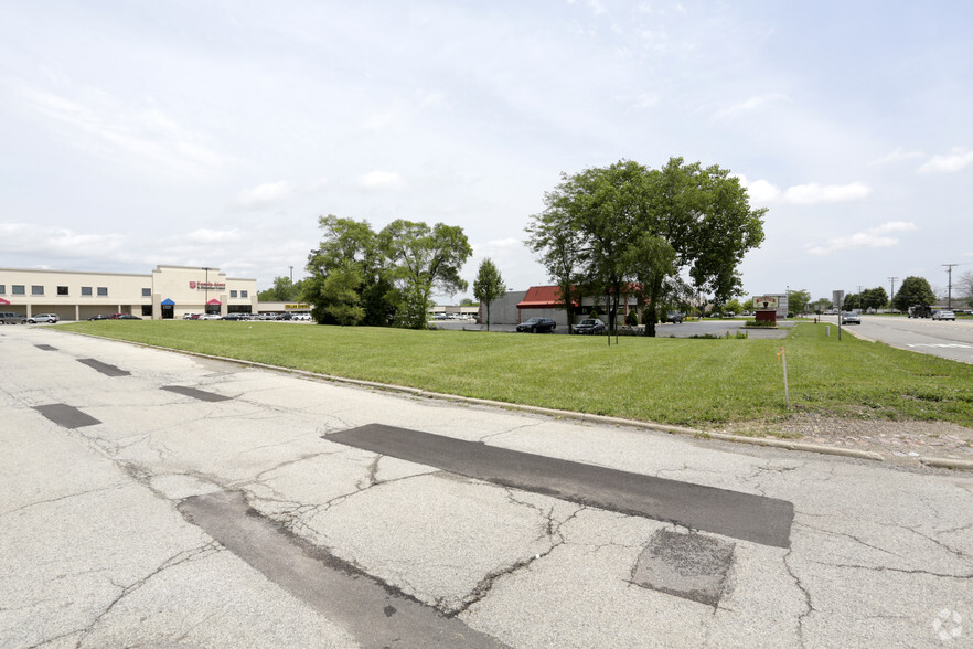 Rt 83 & Townline Rd, Mundelein, IL for sale - Primary Photo - Image 1 of 1