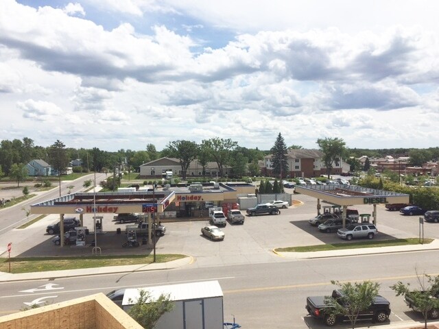 233 Frazee St E, Detroit Lakes, MN à vendre Photo principale- Image 1 de 3