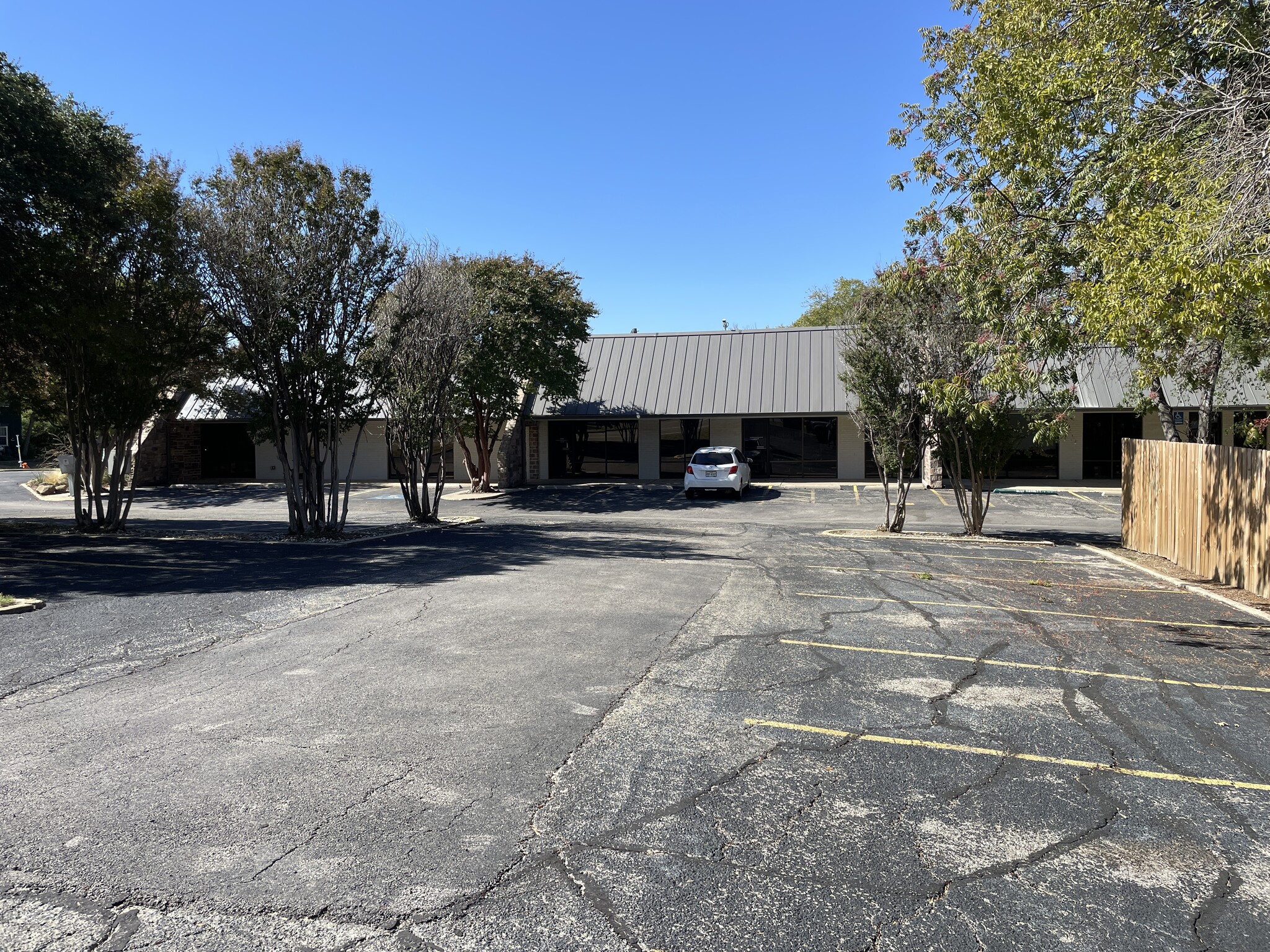 1716 Scripture St, Denton, TX for lease Building Photo- Image 1 of 23