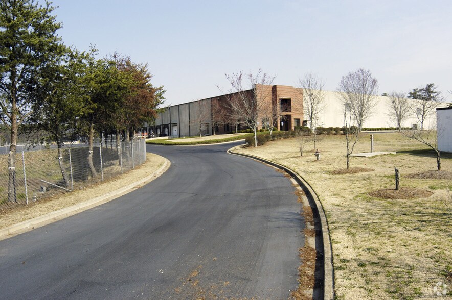 9250 S Main St, Jonesboro, GA à louer - Photo du bâtiment - Image 3 de 10