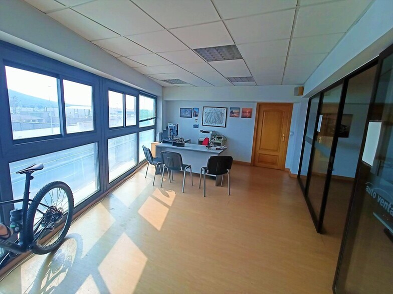 Industrial in Cáceres, Cáceres for lease - Interior Photo - Image 3 of 10