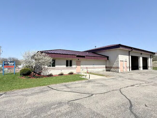 Plus de détails pour 819 Walsh Rd, Madison, WI - Flex à vendre