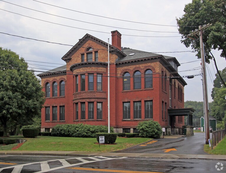 85 Main St, Hopkinton, MA à louer - Photo du bâtiment - Image 3 de 4