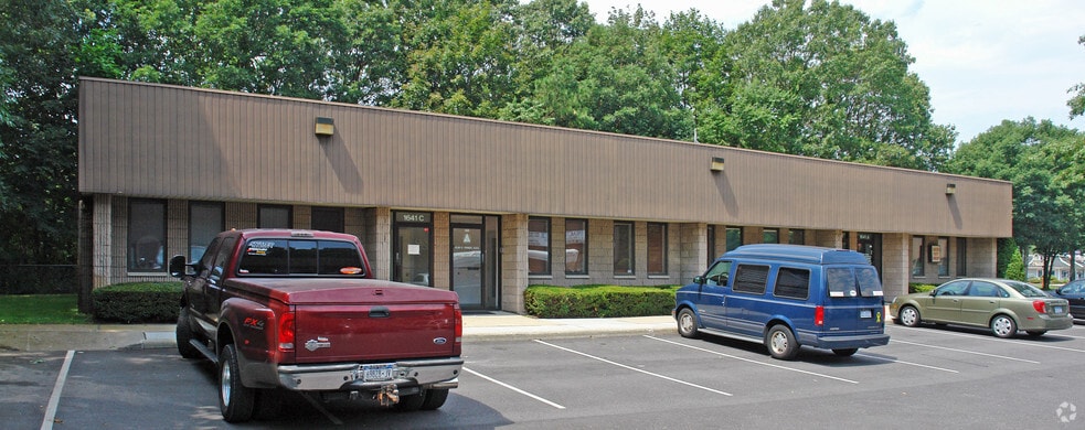 1641 Route 112, Medford, NY for sale - Building Photo - Image 2 of 4
