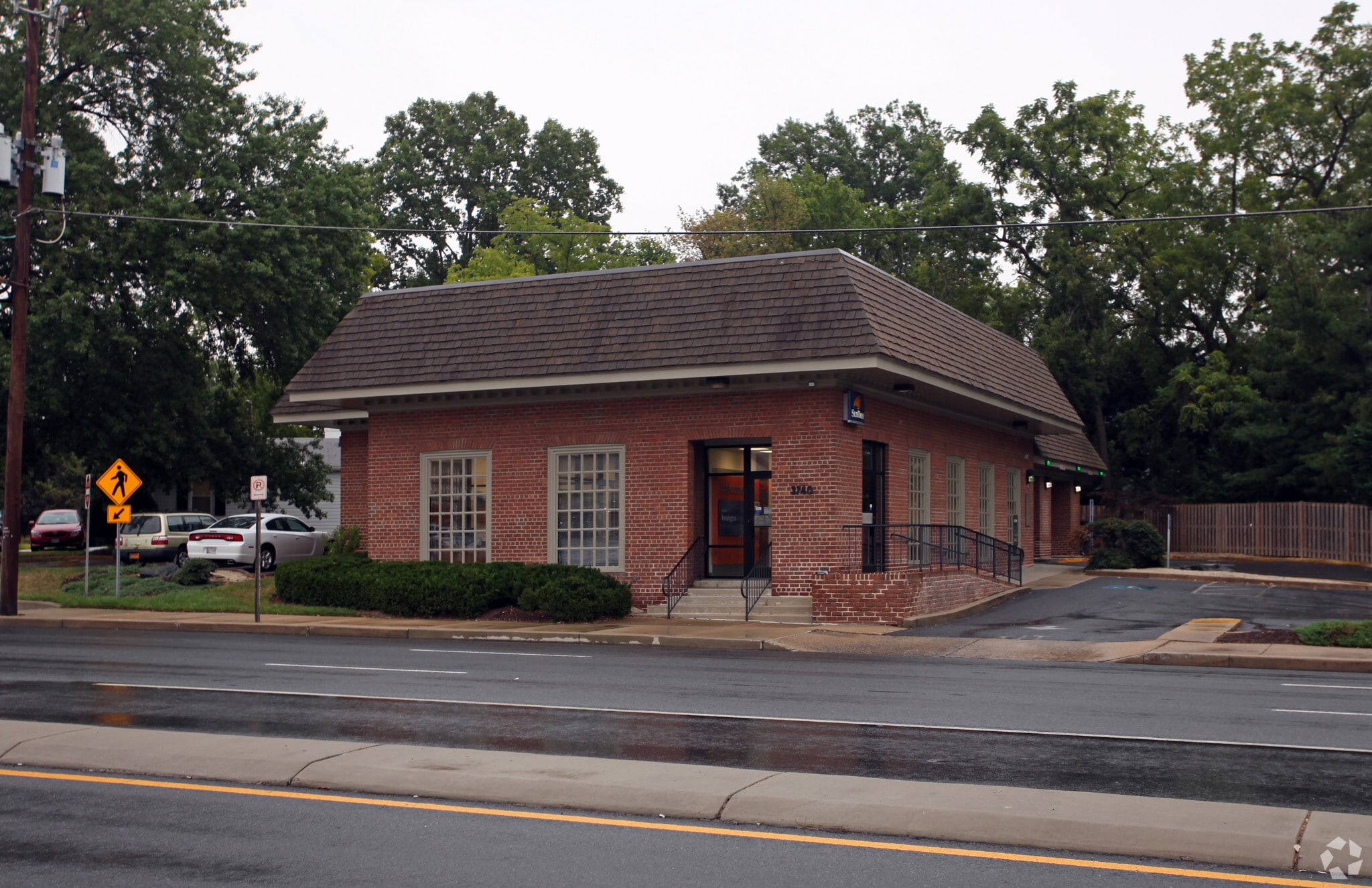 3740 University Blvd, Kensington, MD à vendre Photo du bâtiment- Image 1 de 9