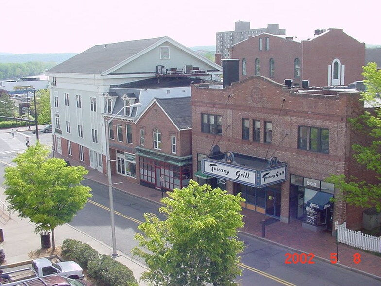 203 Main St, Middletown, CT à louer - Photo du bâtiment - Image 3 de 4