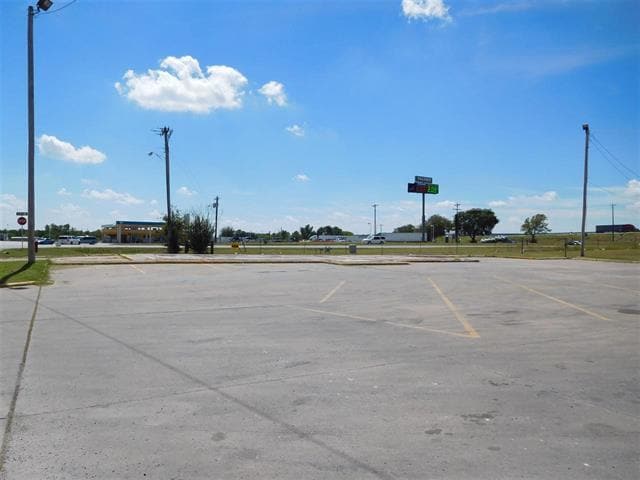 100 C E Colston Dr, Marietta, OK for sale - Building Photo - Image 3 of 8