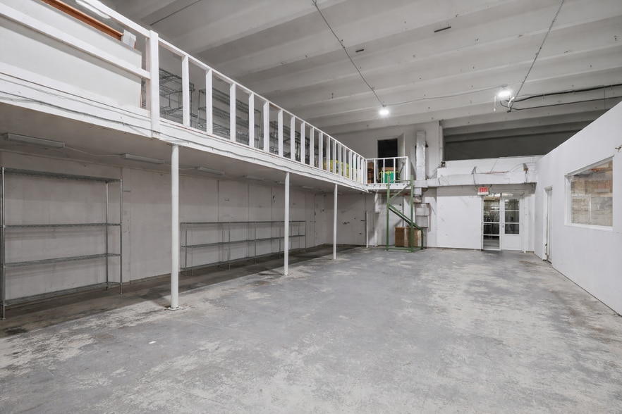 1800 N Dixie Hwy, Hollywood, FL for sale - Building Photo - Image 2 of 10