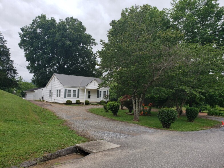 4239 Kings Mountain Hwy, Bessemer City, NC à vendre - Photo du bâtiment - Image 2 de 14