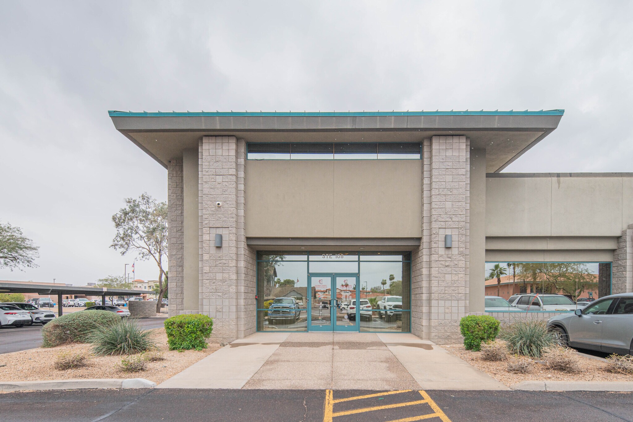 12515 W Bell Rd, Surprise, AZ for lease Primary Photo- Image 1 of 62