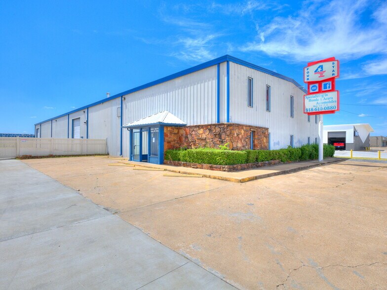 9906 E 55th Pl, Tulsa, OK à louer - Photo du bâtiment - Image 3 de 24