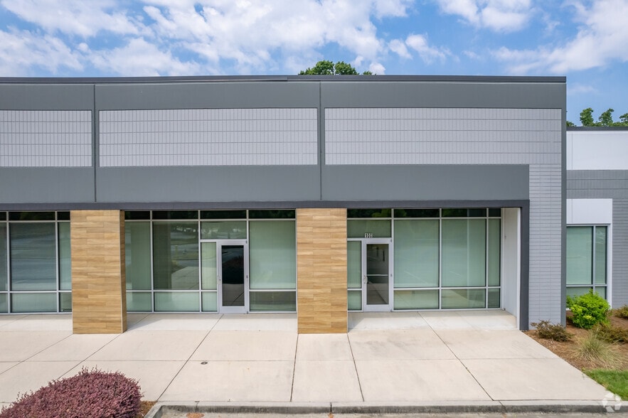 3800 Camp Creek Pky SW, Atlanta, GA for lease - Building Photo - Image 3 of 12