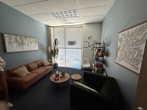 27955 Smyth Dr, Valencia, CA for lease Interior Photo- Image 2 of 3