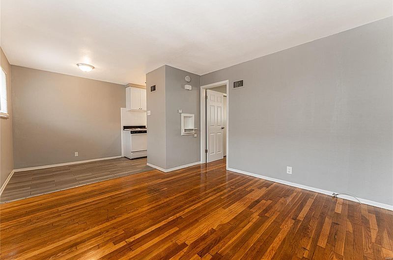 3646 Illinois Ave, Saint Louis, MO for sale - Building Photo - Image 3 of 6