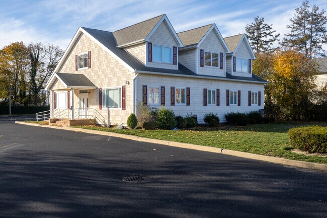 More details for 24 Brentwood Rd, Bay Shore, NY - Office/Medical for Lease