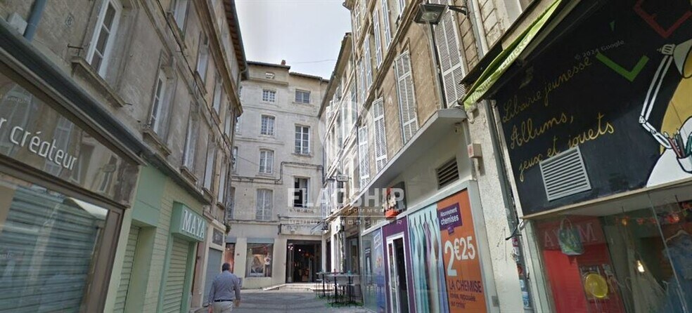 Retail in Avignon for lease - Building Photo - Image 3 of 3