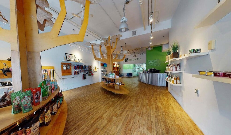 173 Newark Ave, Jersey City, NJ for lease - Interior Photo - Image 2 of 8