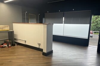 27 Gloucester Rd, Maidenhead for lease Interior Photo- Image 2 of 2