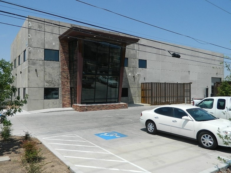 4501 Osborne Dr, El Paso, TX for lease - Building Photo - Image 3 of 3