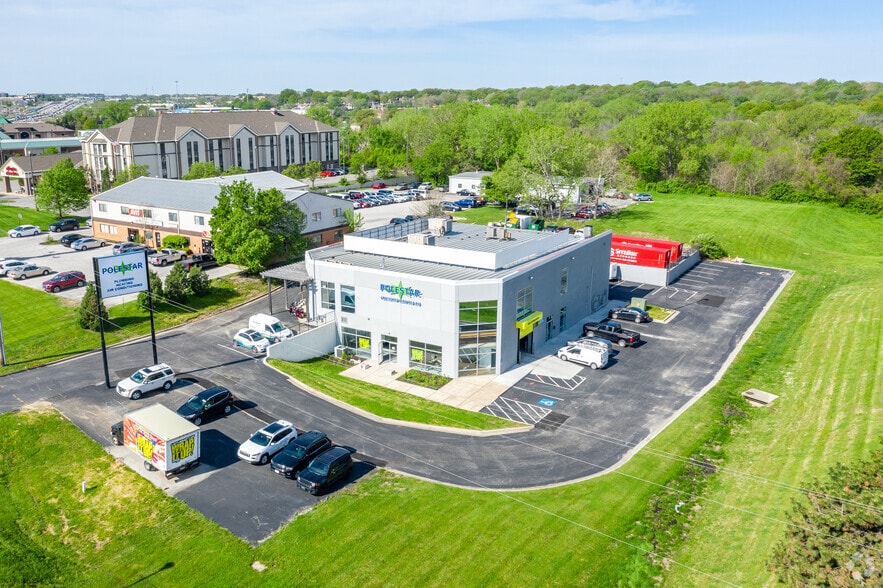 7250 W Frontage Rd, Merriam, KS for lease - Building Photo - Image 3 of 3