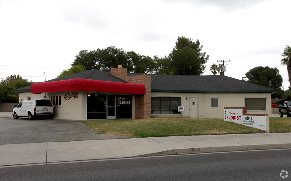 3040 E Florida Ave, Hemet, CA for sale - Primary Photo - Image 1 of 2