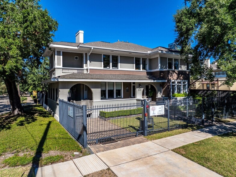 320 Branard St, Houston, TX for sale - Building Photo - Image 1 of 14