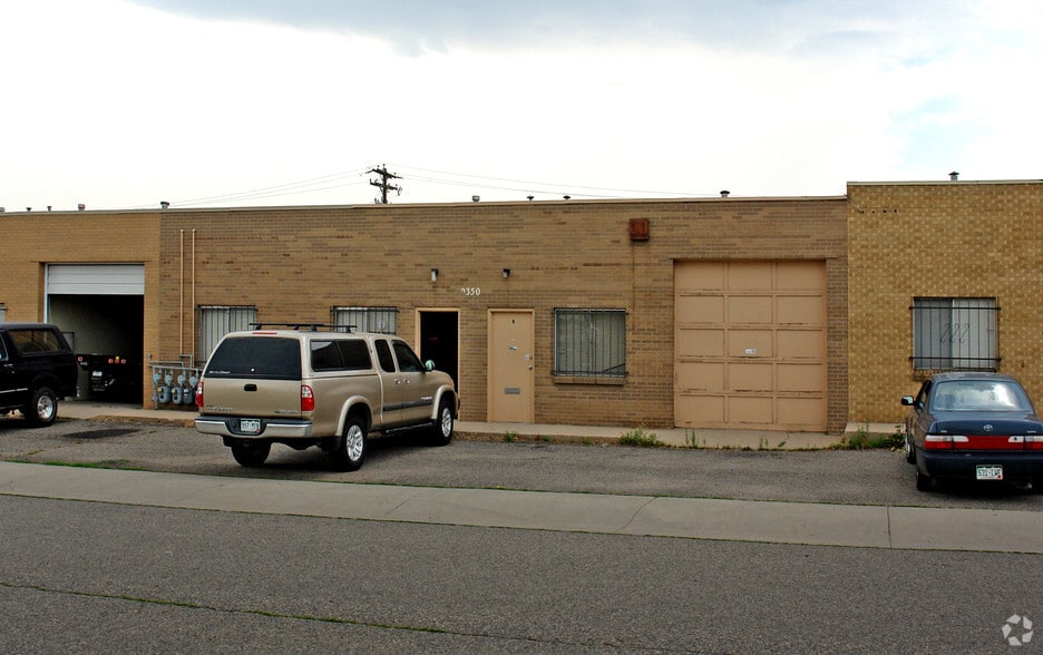 2330-2350 S Kalamath St, Denver, CO for lease - Building Photo - Image 3 of 6
