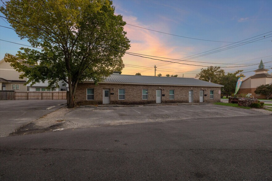 6212 N Main St, Houston, TX à vendre - Photo du bâtiment - Image 3 de 10